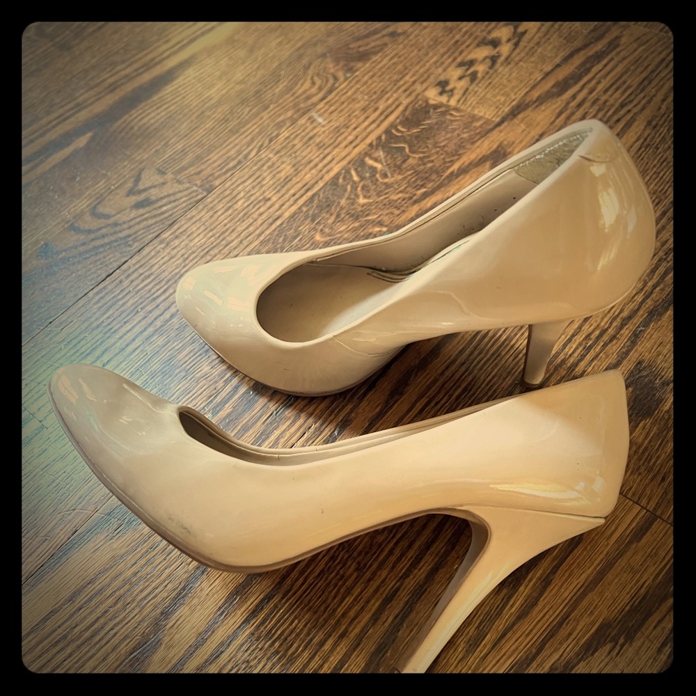 High heel shoes